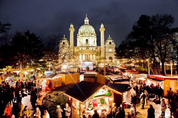 Mercatino-Natale-Karlsplatz
