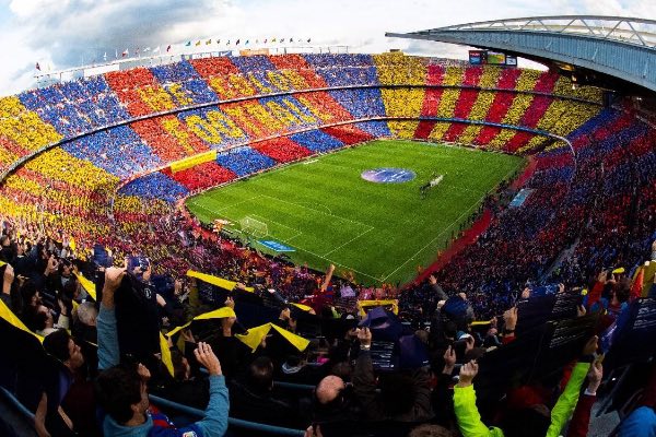Camp-Nou-tifosi