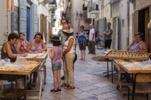 strada-orecchiette-bari