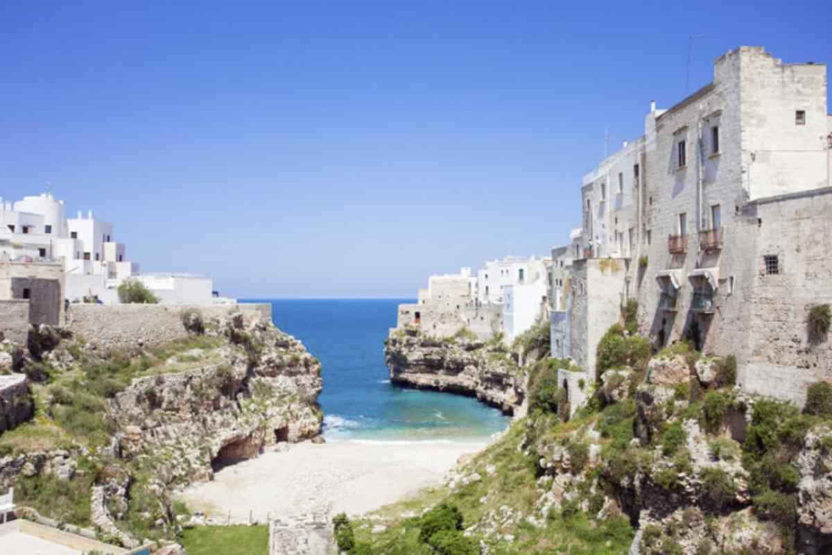 La Calabria, sotto la guida del presidente Roberto Occhiuto, sta puntando a rilanciare il proprio sviluppo territoriale attraverso iniziative