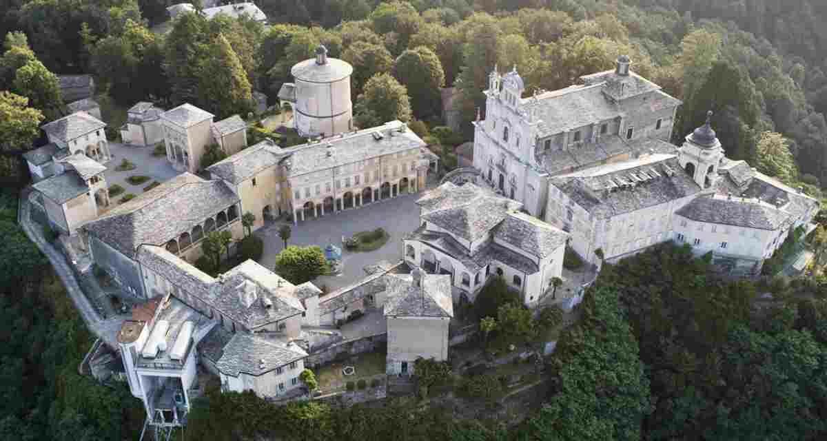 La chiamano “la Gerusalemme delle Alpi” ed è in Italia: il borgo da visitare assolutamente a Natale