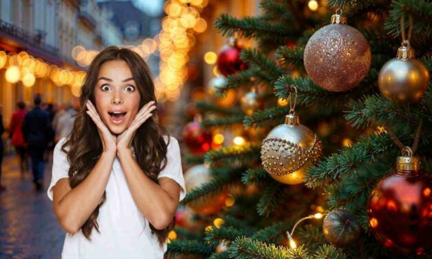 L’albero di Natale più incredibile d’Italia è già record: entra nei Guinness, mai visto così