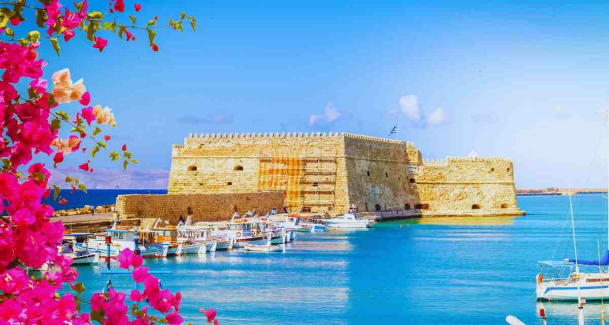 Creta inedita, un paradiso terrestre a due passi dall’Italia: le spiagge più spettacolari che non puoi perderti in vacanza
